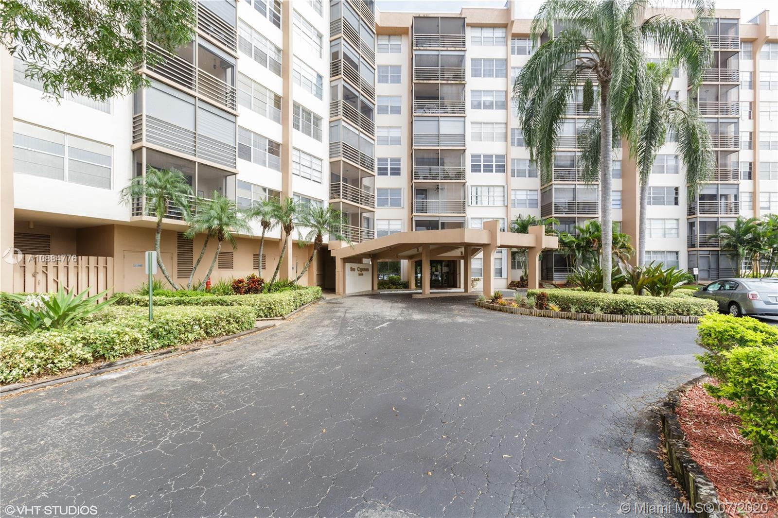 1200 Saint Charles Pl #421, Pembroke Pines, FL 33026