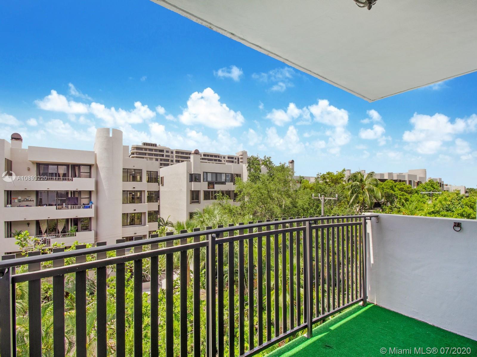 Key Biscayne, FL 33149,100 Ocean Lane Dr #506