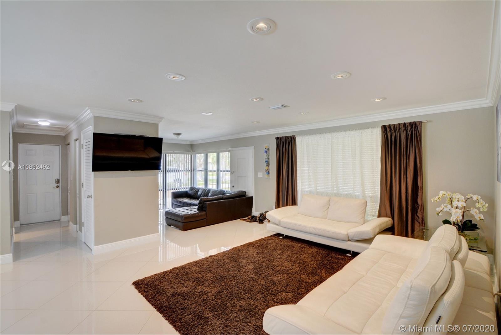 Hollywood, FL 33021,3712 Cleveland St