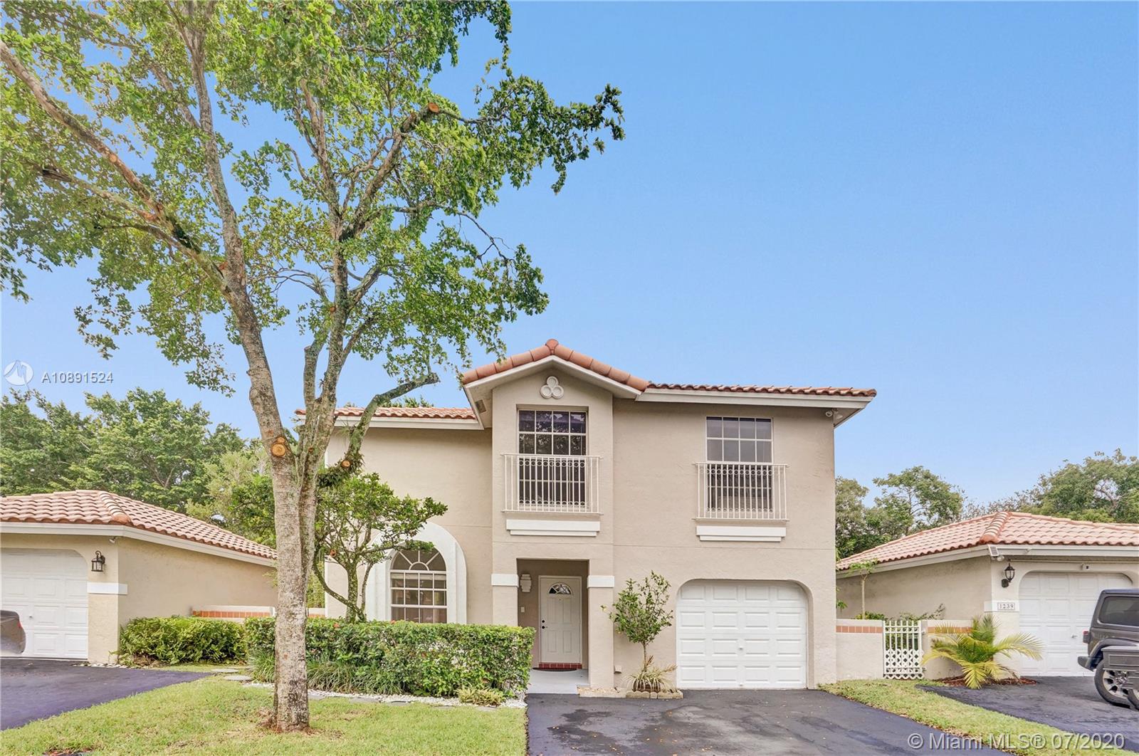 Weston, FL 33326,1237 Seagrape Cir