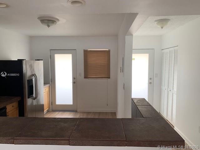 Miami, FL 33179,1075 NE Miami Gardens Dr #502