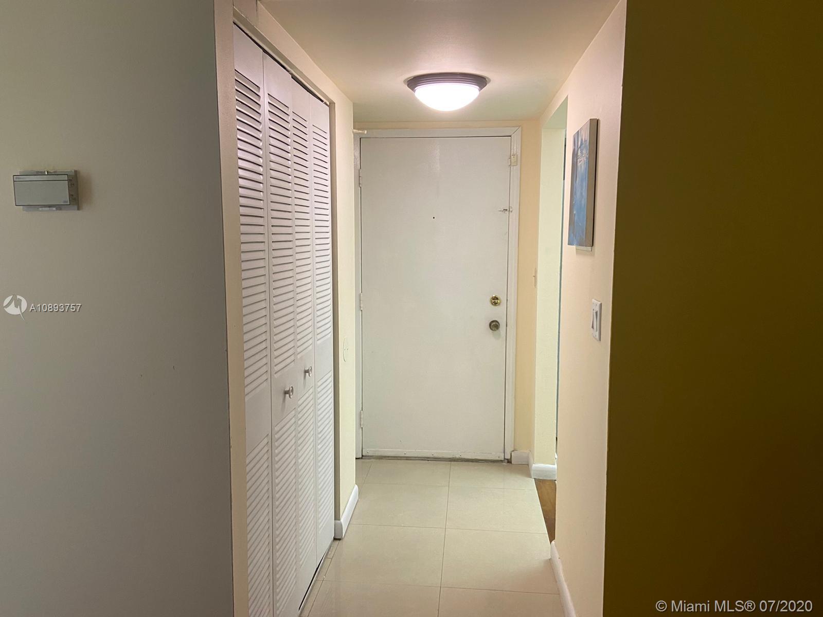 Miami, FL 33172,330 W Park Dr #204-10