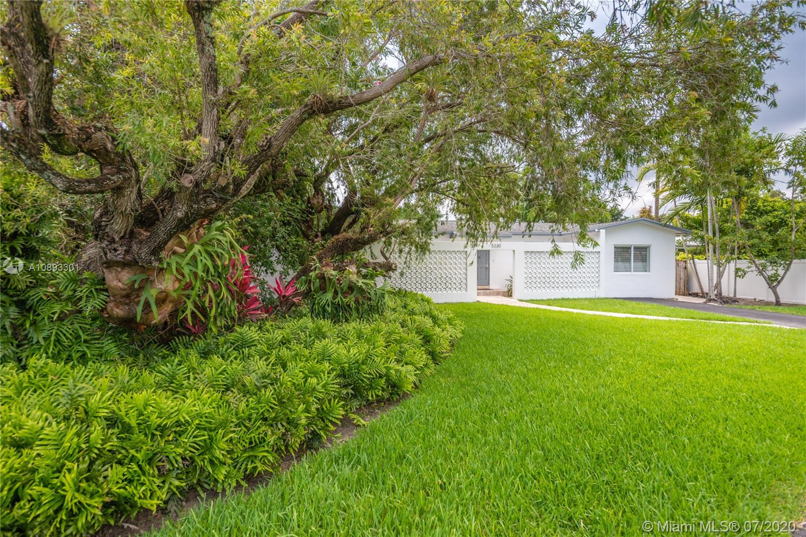 South Miami, FL 33155,5230 SW 64th Ct