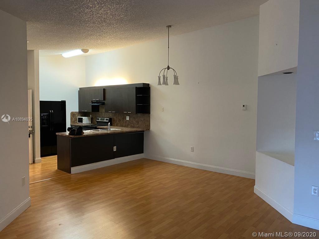 Doral, FL 33178,4730 NW 102nd Ave #204-13