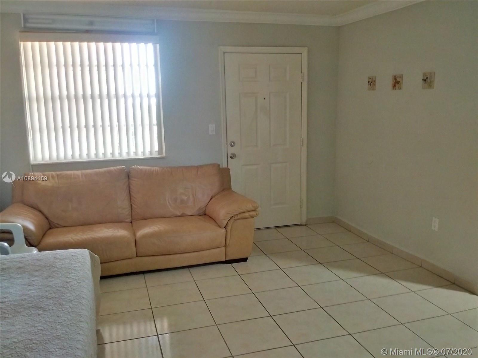 Hialeah, FL 33012,1655 W 44th Pl #449