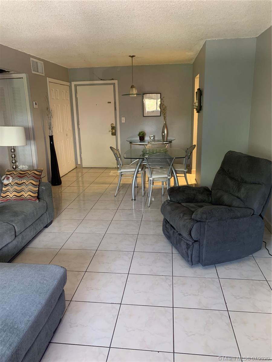 Hialeah, FL 33014,606 W 81st St #314