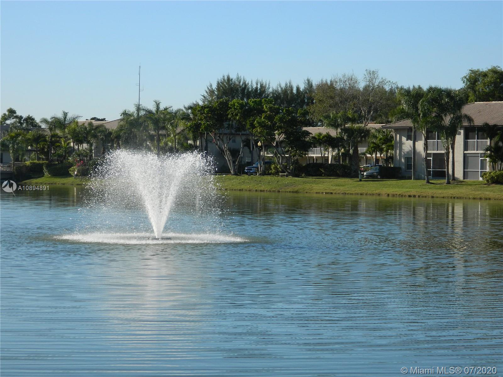 Margate, FL 33063,5511 Lakeside Dr #207