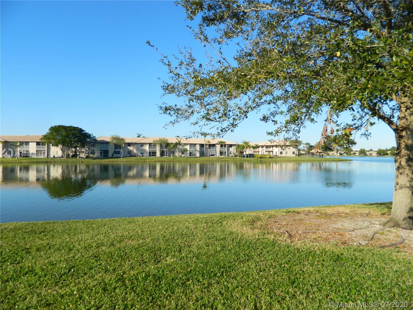 Margate, FL 33063,5511 Lakeside Dr #207