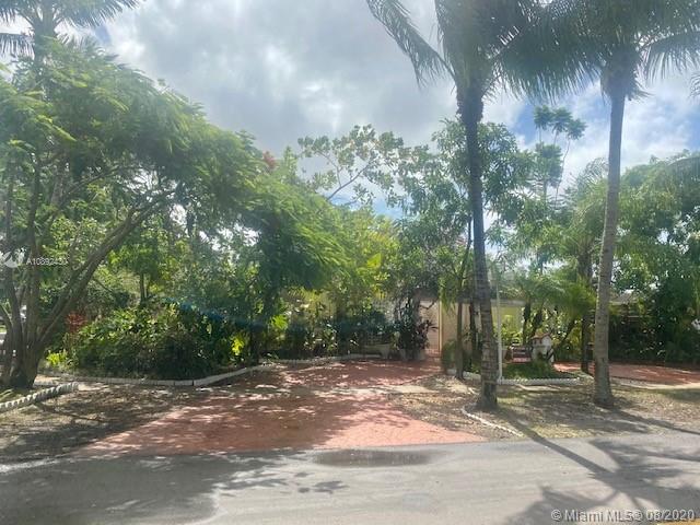 601 SW 70th Ave, Pembroke Pines, FL 33023