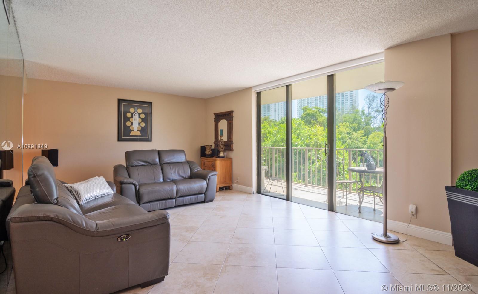 Aventura, FL 33160,18181 NE 31st Ct #307