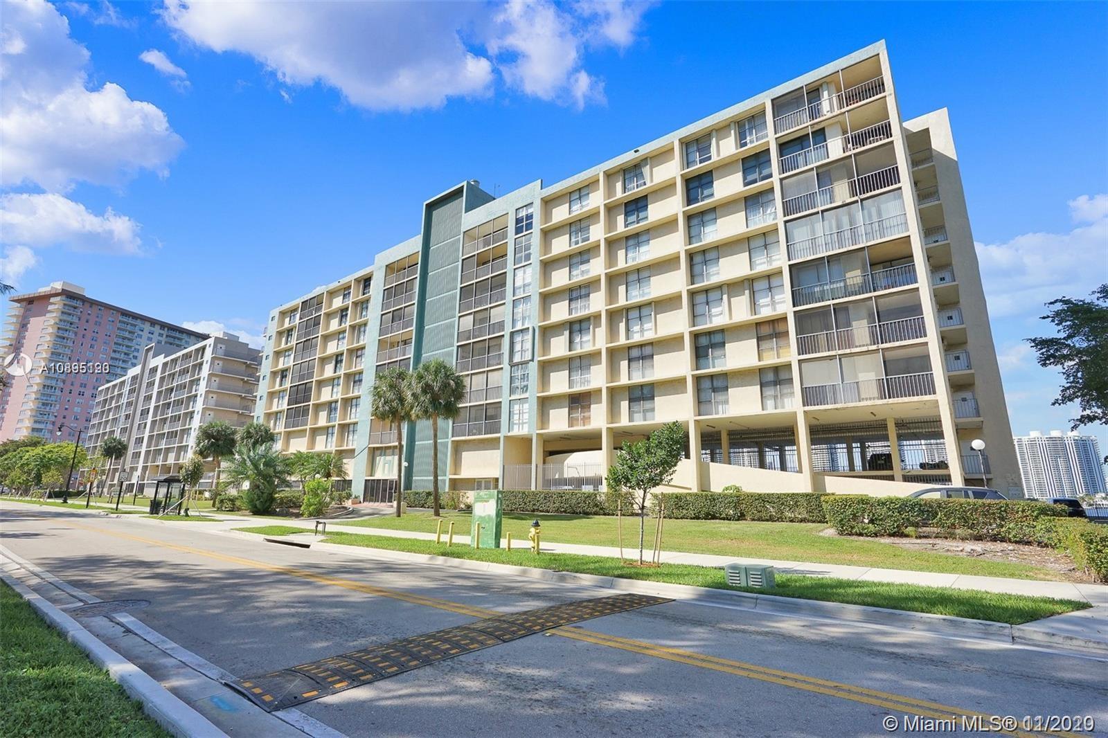 Sunny Isles Beach, FL 33160,17600 N Bay Rd #N905