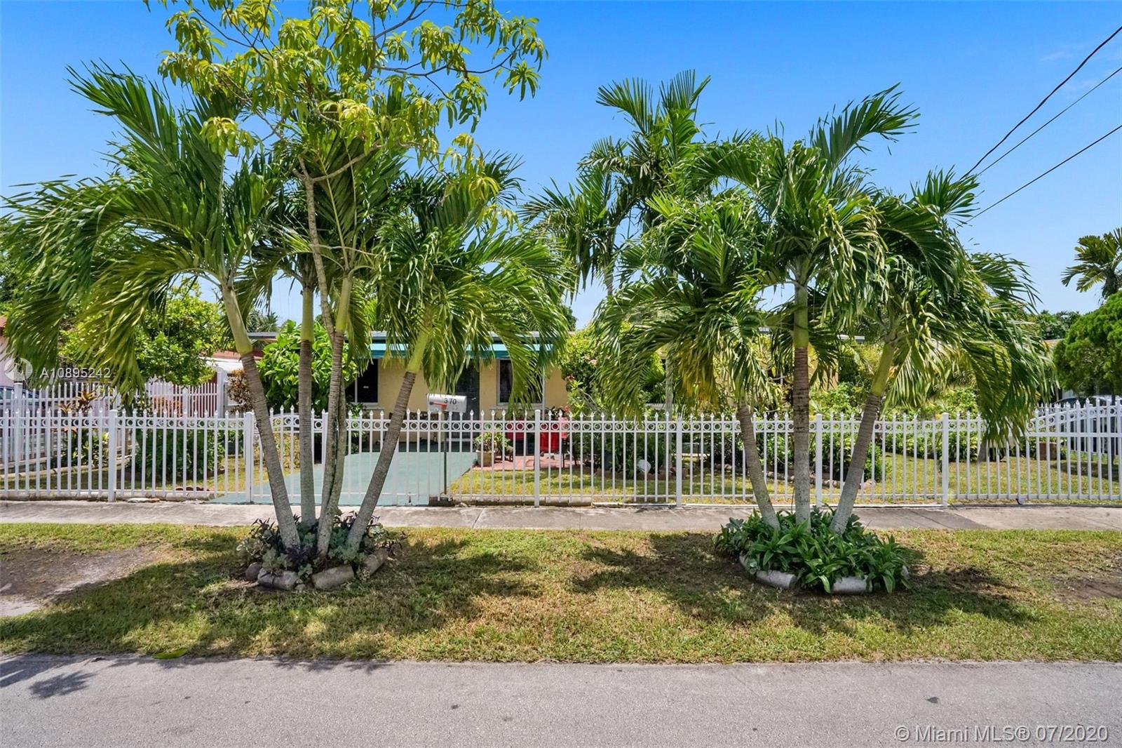 370 NE 173rd St, North Miami Beach, FL 33162