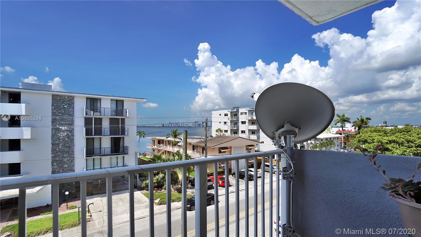 North Bay Village, FL 33141,1801 S Treasure Dr #418