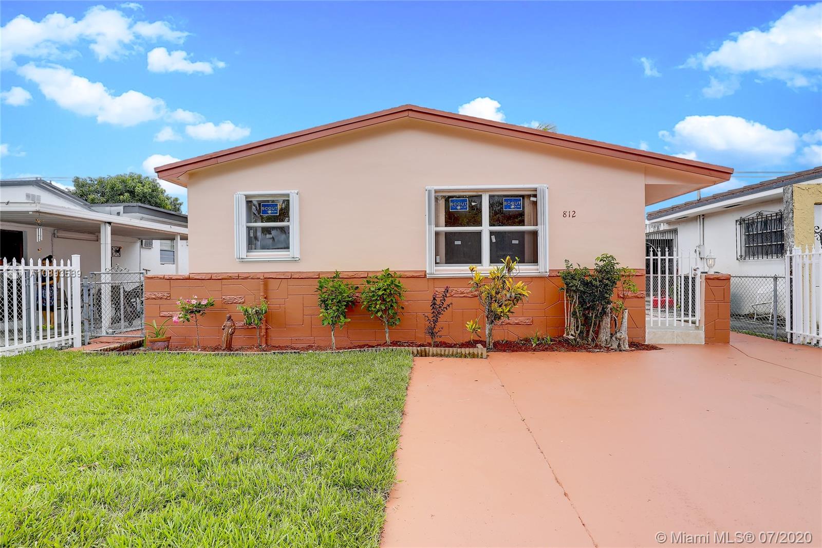 812 E 29th St, Hialeah, FL 33013