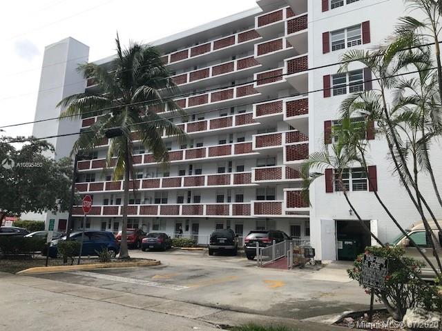 North Miami Beach, FL 33160,3660 NE 166th St #615