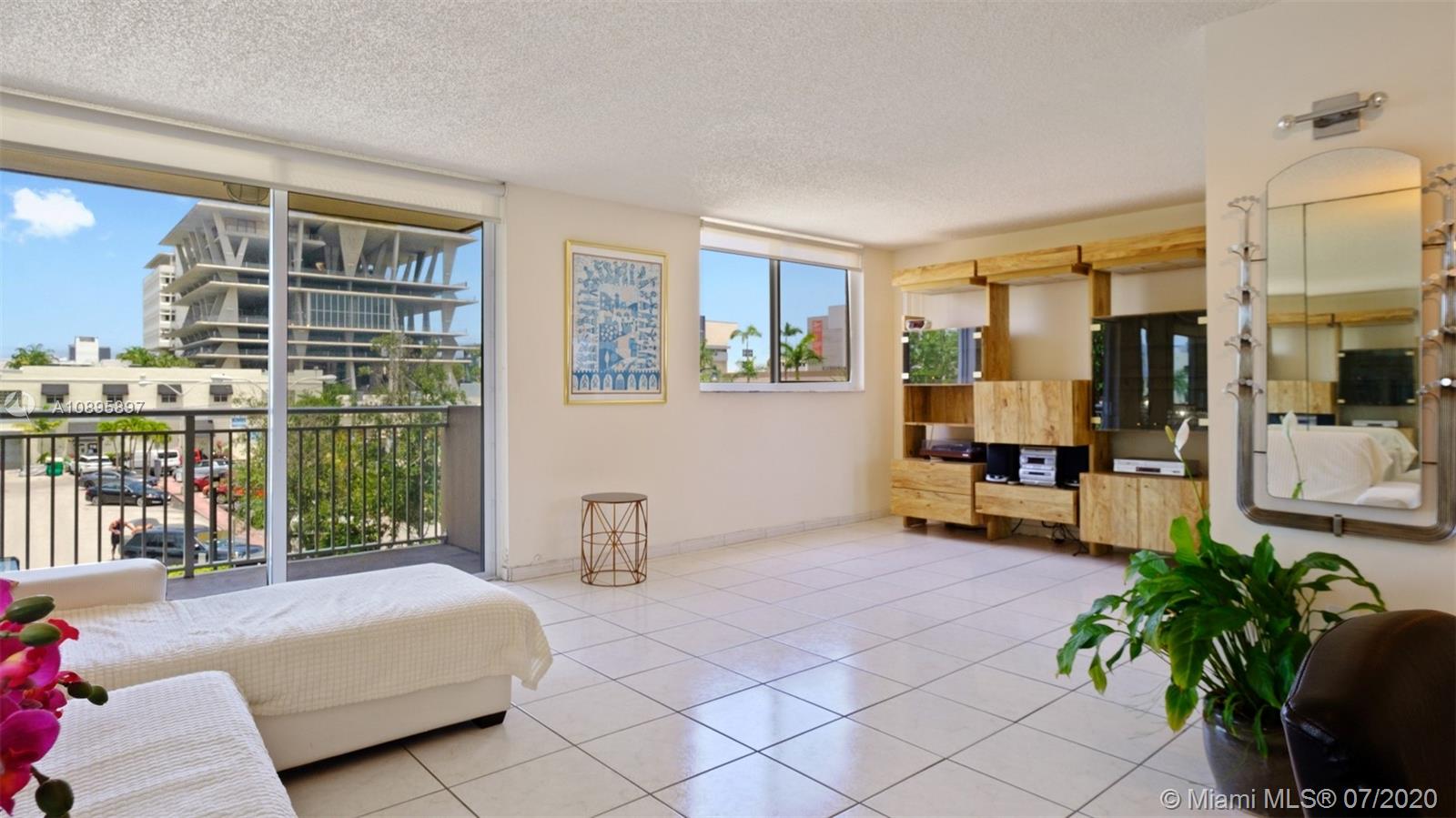 Miami Beach, FL 33139,1666 West Ave #304