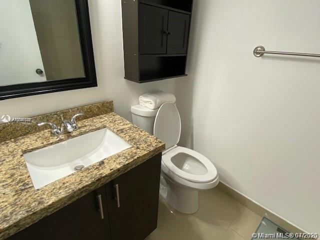 Miramar, FL 33025,3470 Foxcroft Rd #204