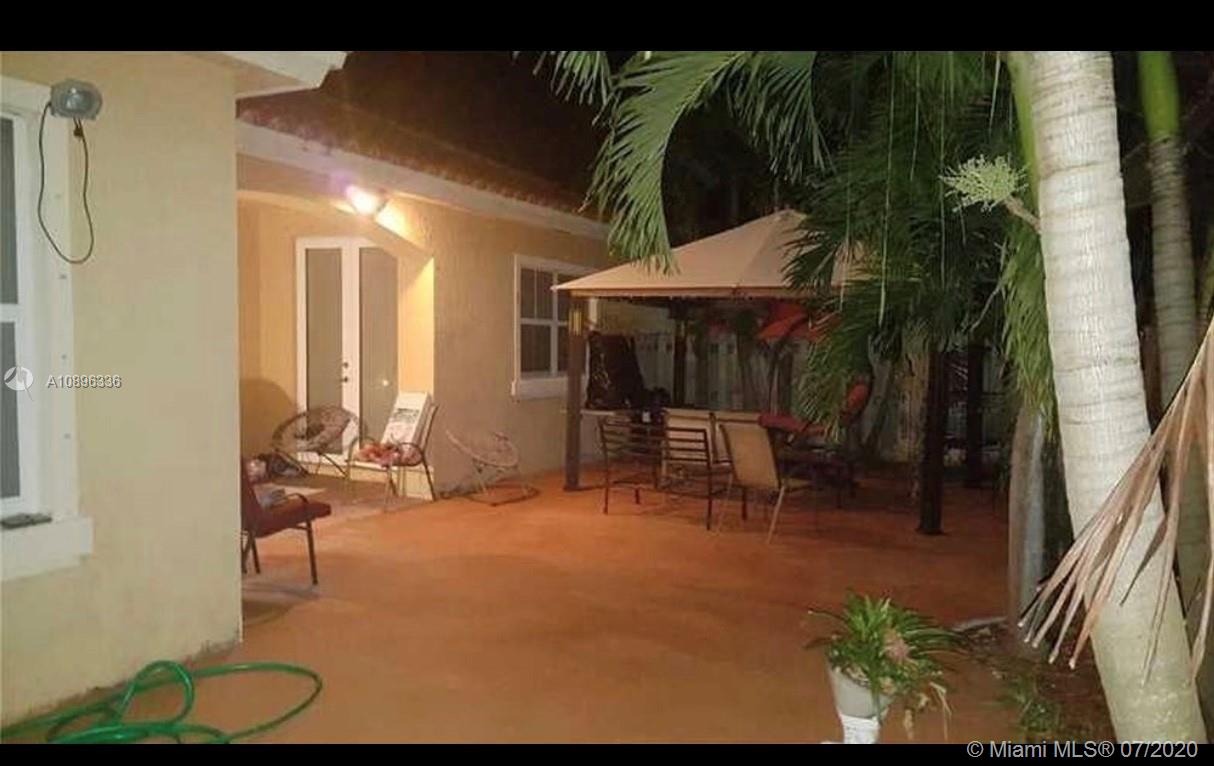 Miami, FL 33185,2841 SW 152 CT