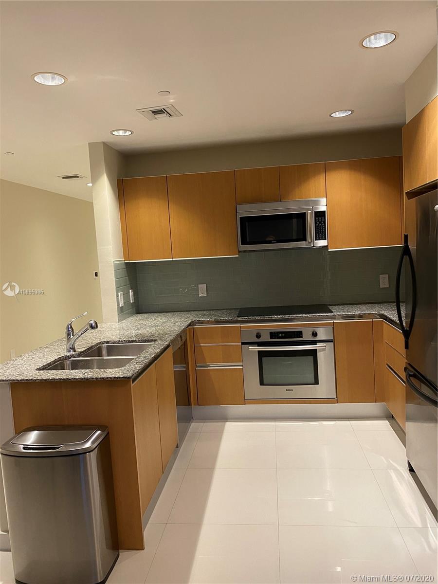 Miami, FL 33131,1050 Brickell Ave #2818