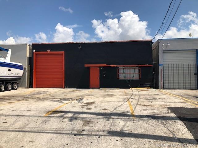 689 W 26th St, Hialeah, FL 33010