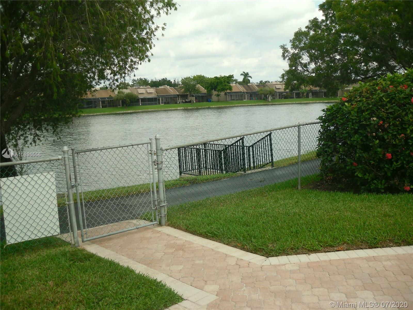 Pembroke Pines, FL 33026,1101 Colony Point Cir #519