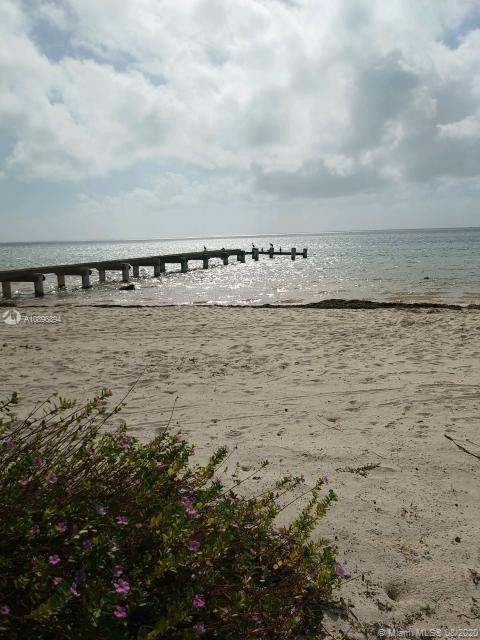 Other Fl Key, FL 33001,65700 Overseas Highway #F5