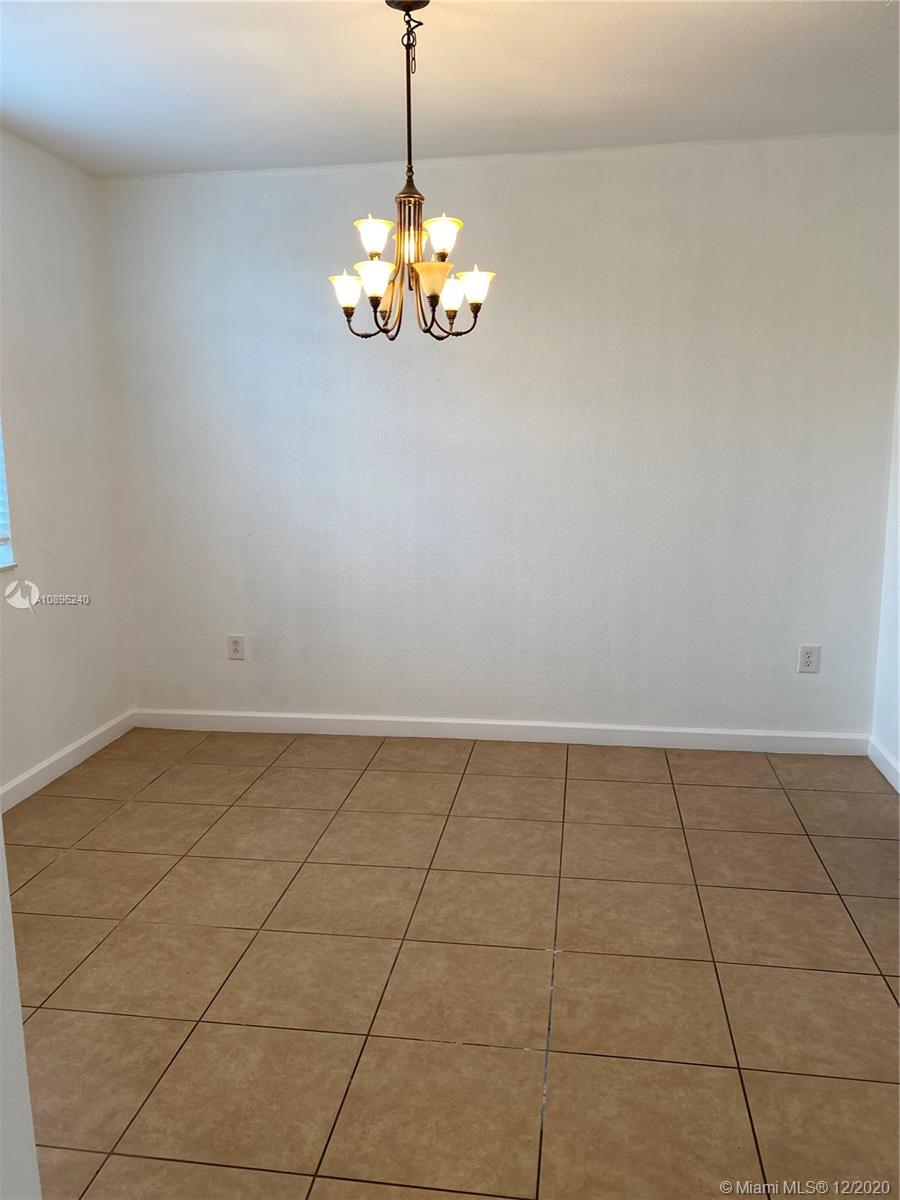 Cutler Bay, FL 33190,9247 SW 227th St #5-2