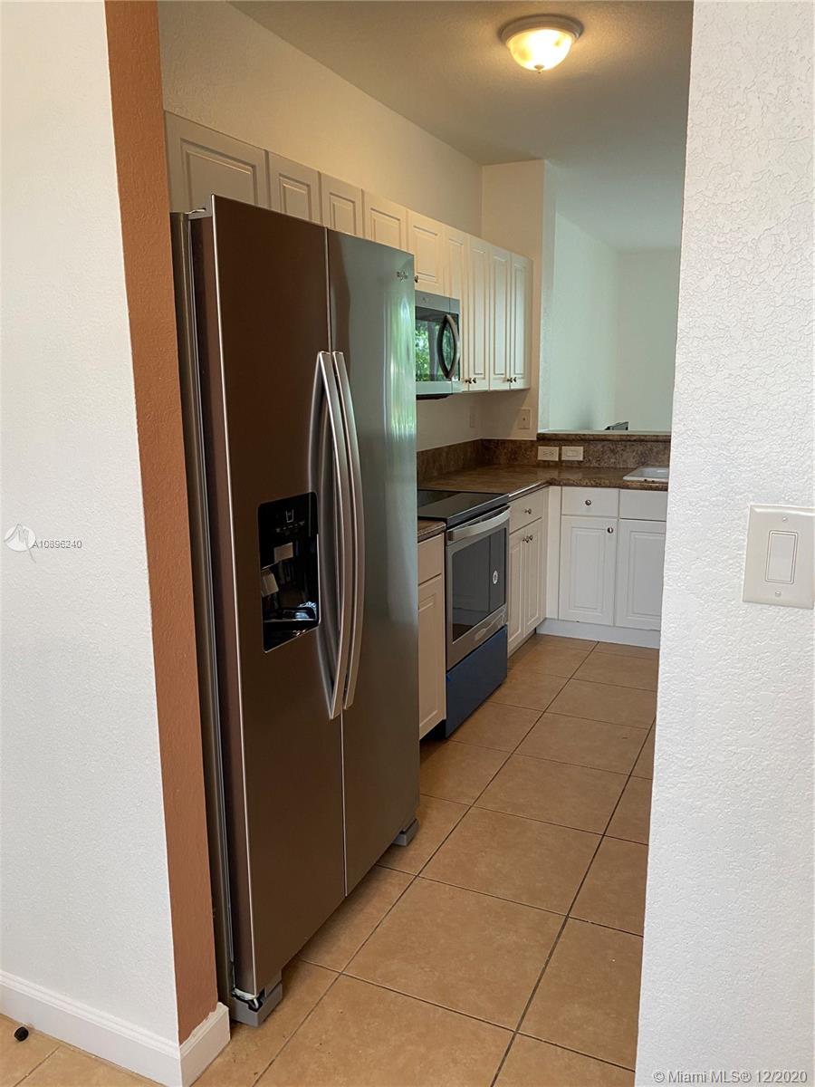 Cutler Bay, FL 33190,9247 SW 227th St #5-2