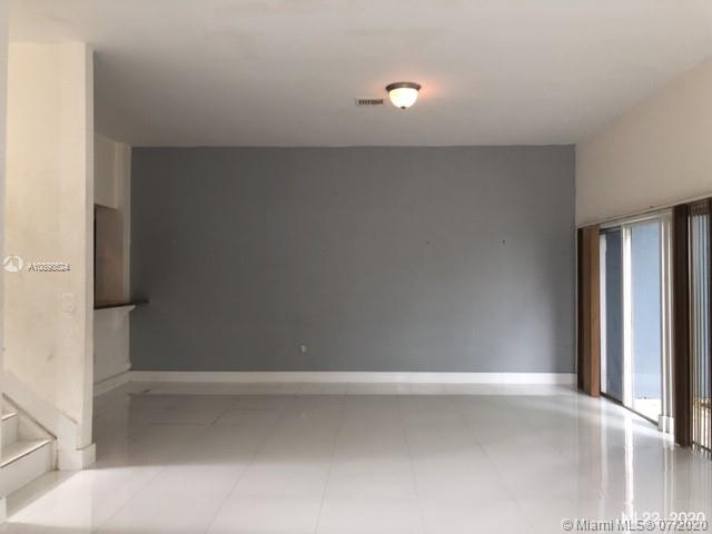 Miami, FL 33133,2734 SW 26th St #2734