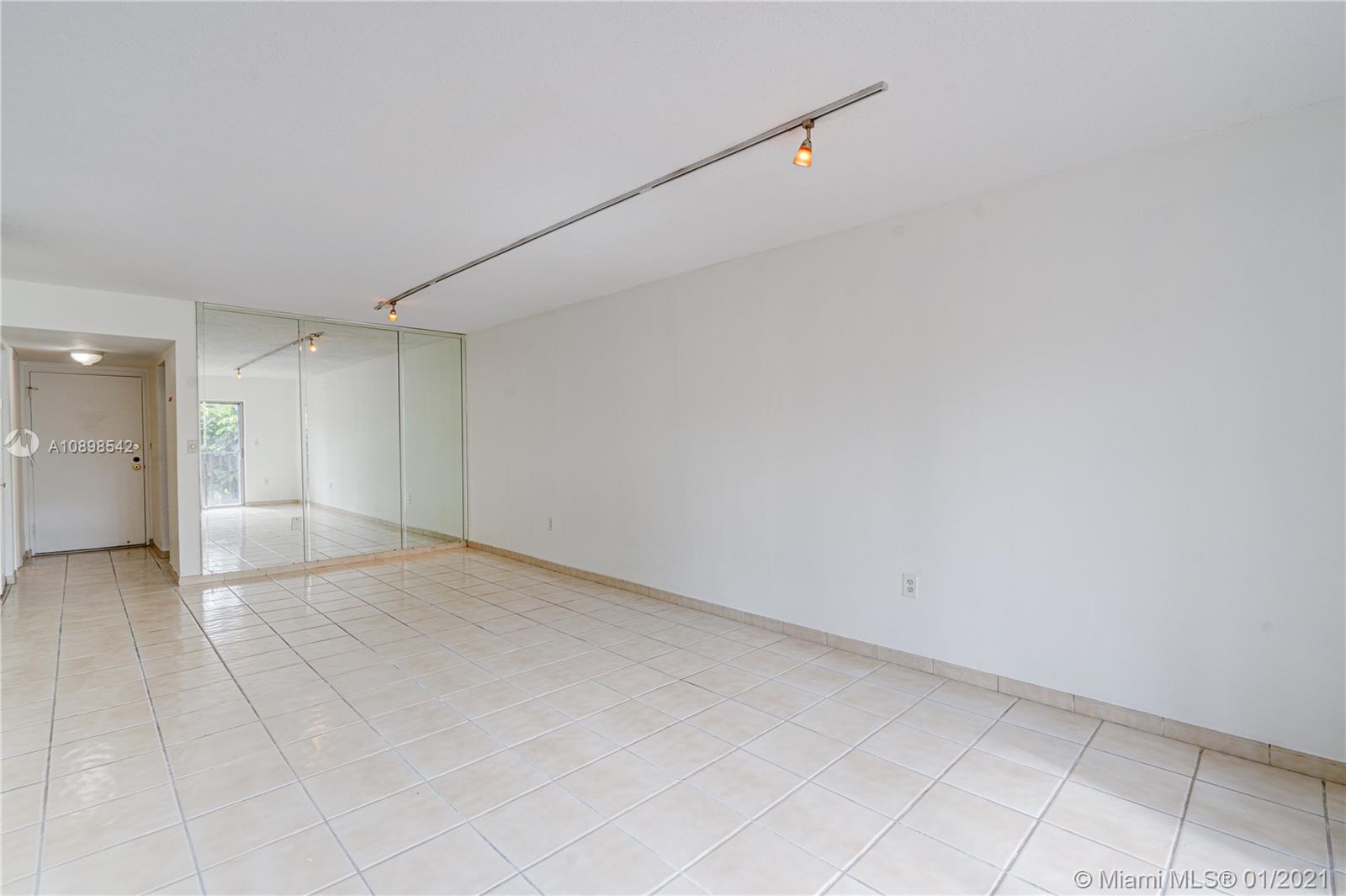 Miami Beach, FL 33139,1821 Jefferson Ave #203