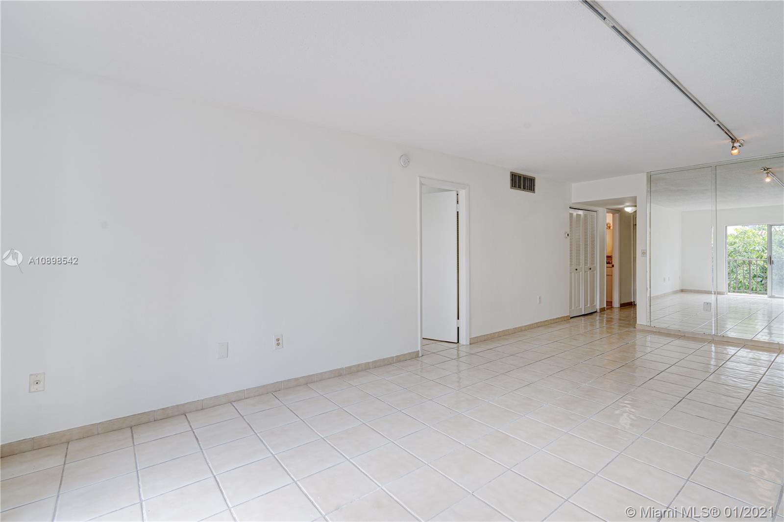 Miami Beach, FL 33139,1821 Jefferson Ave #203