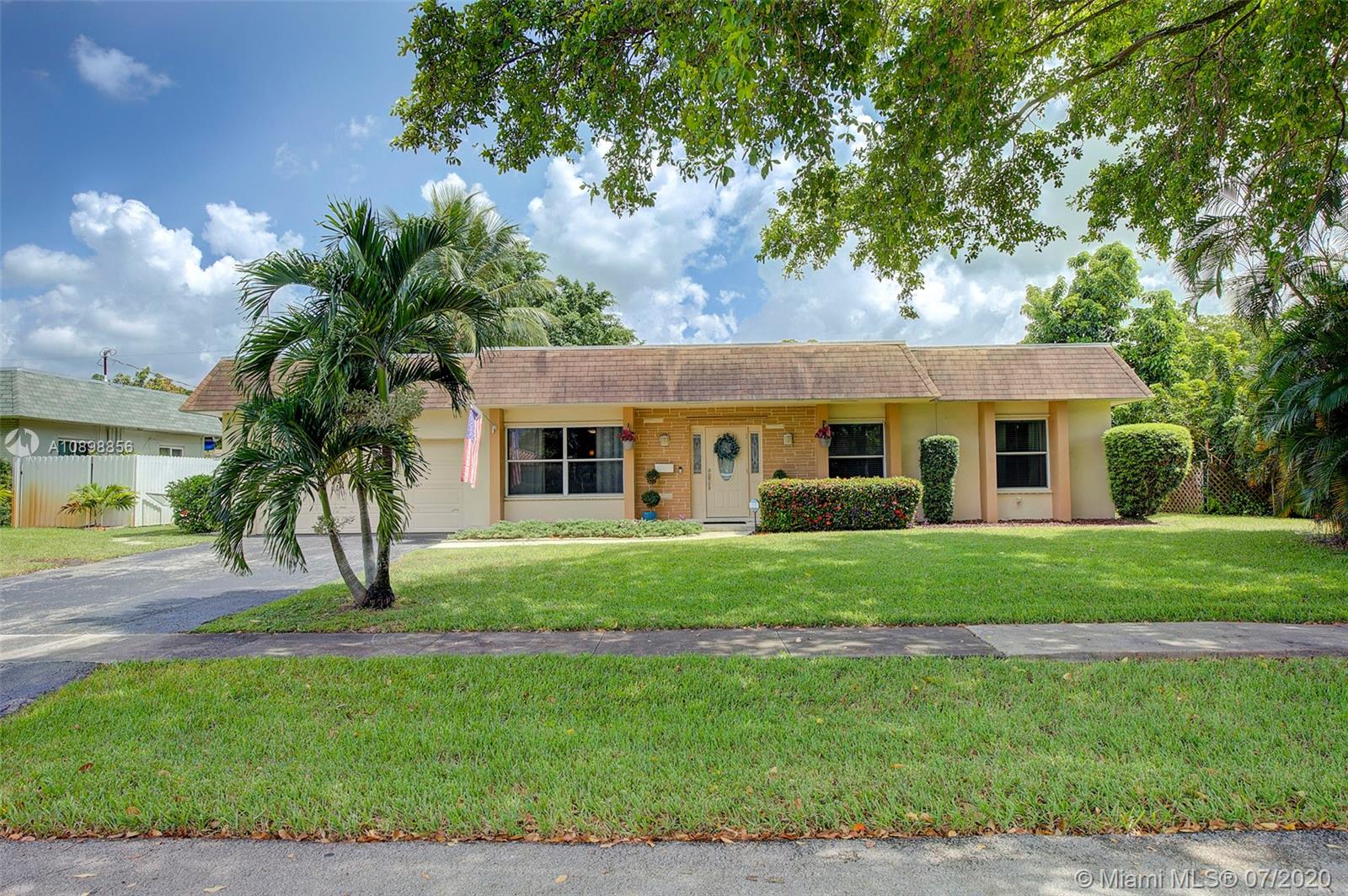 7421 NW 12th St, Plantation, FL 33313