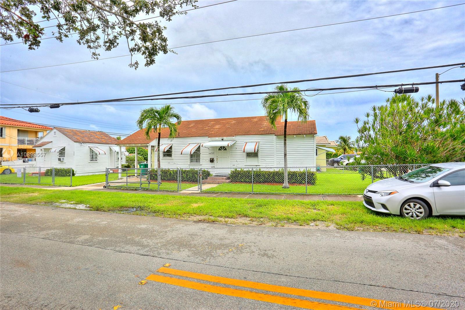 2525 SW 36th Ave, Miami, FL 33133