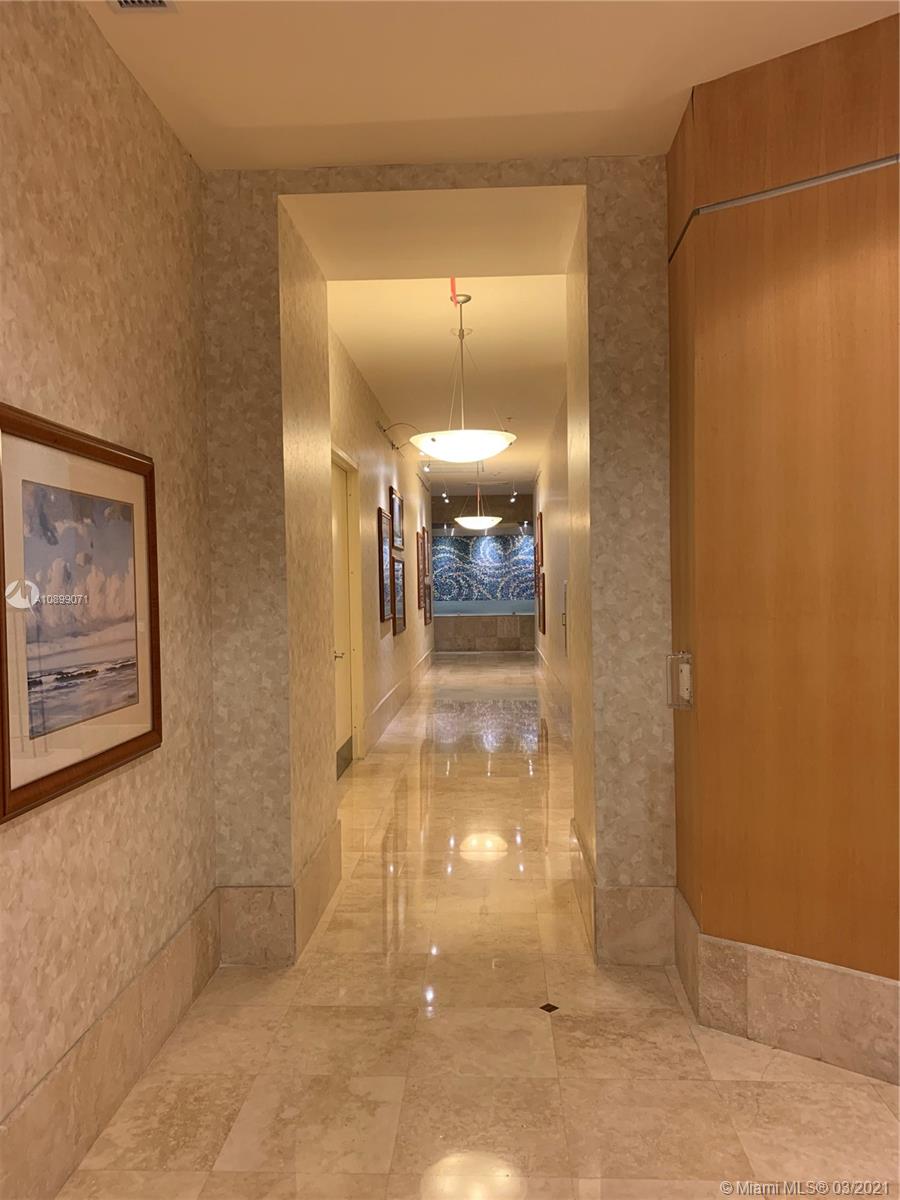 Hallandale Beach, FL 33009,1945 S Ocean Dr #1205