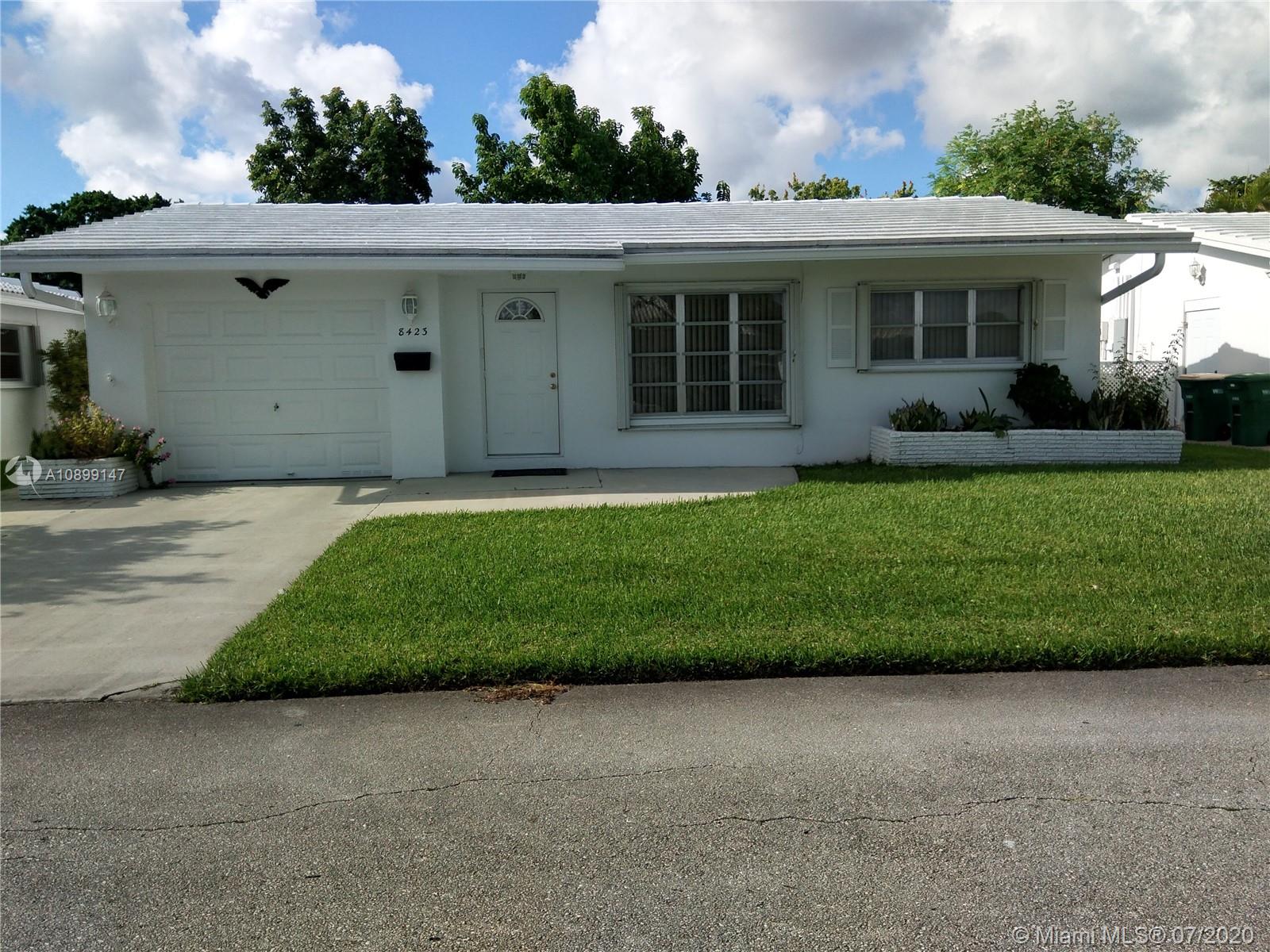 Tamarac, FL 33321,8423 NW 59th St