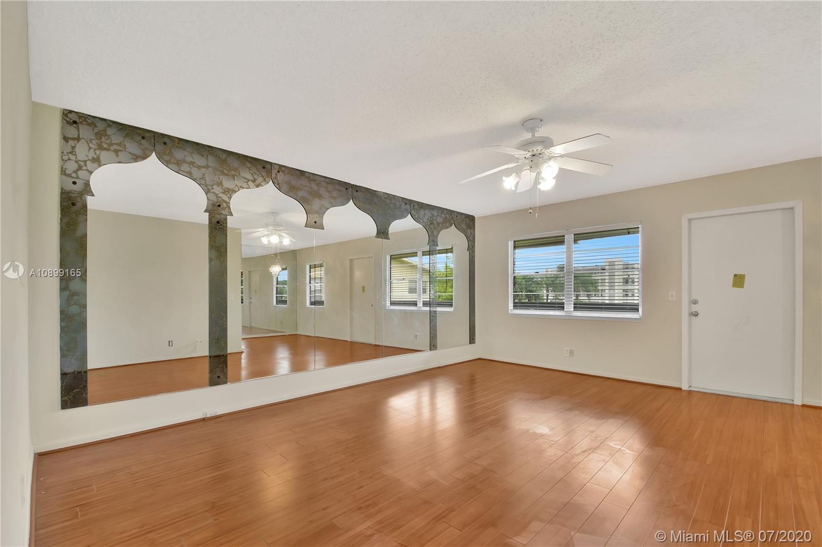 Deerfield Beach, FL 33442,359 Oakridge Terrace #359