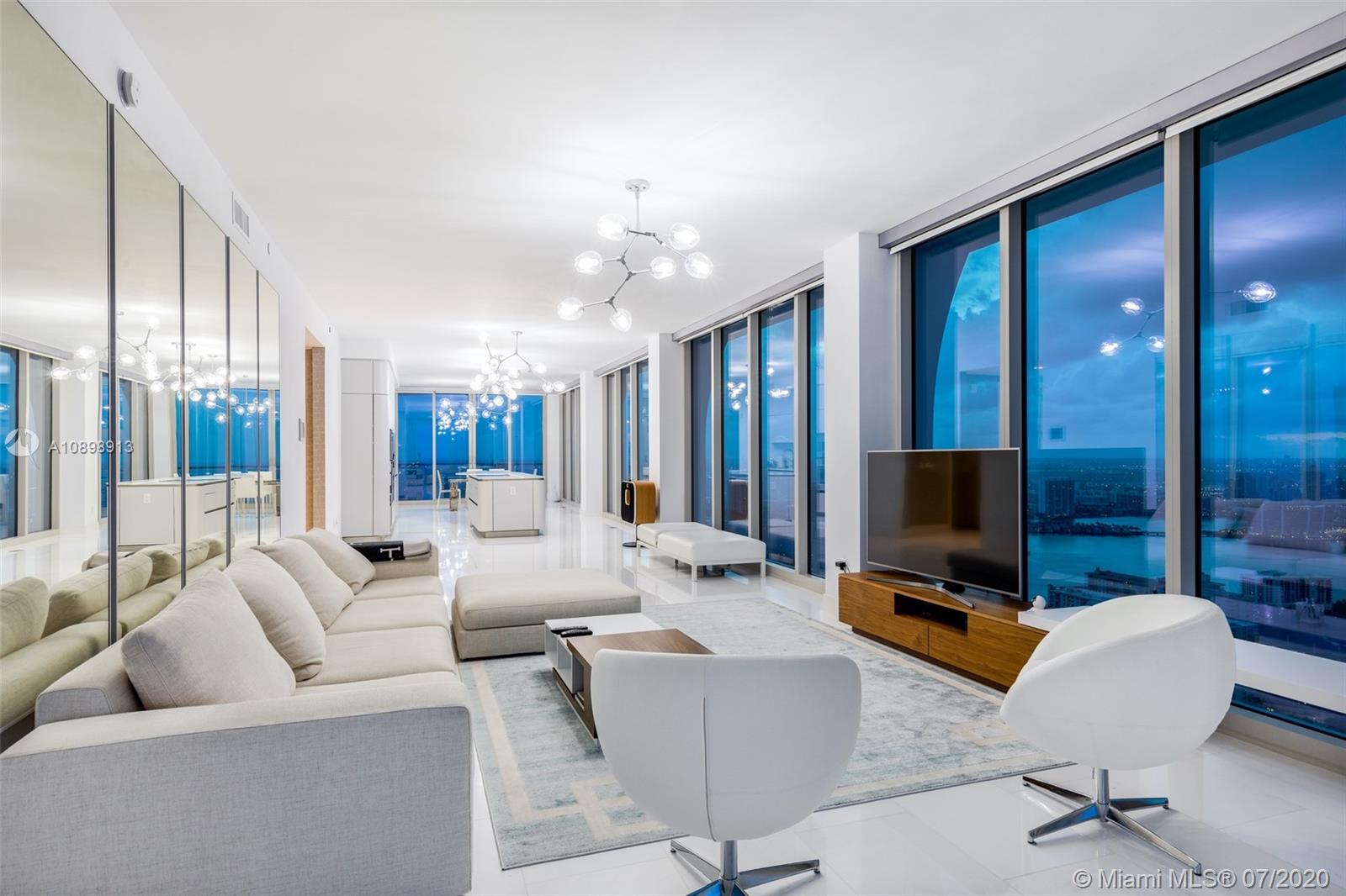 Sunny Isles Beach, FL 33160,16901 Collins Ave #4905