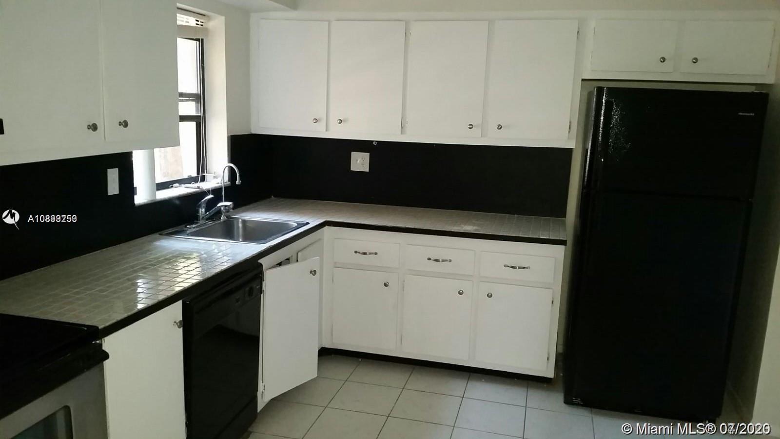 Miami, FL 33179,830 NE 199th St #104A