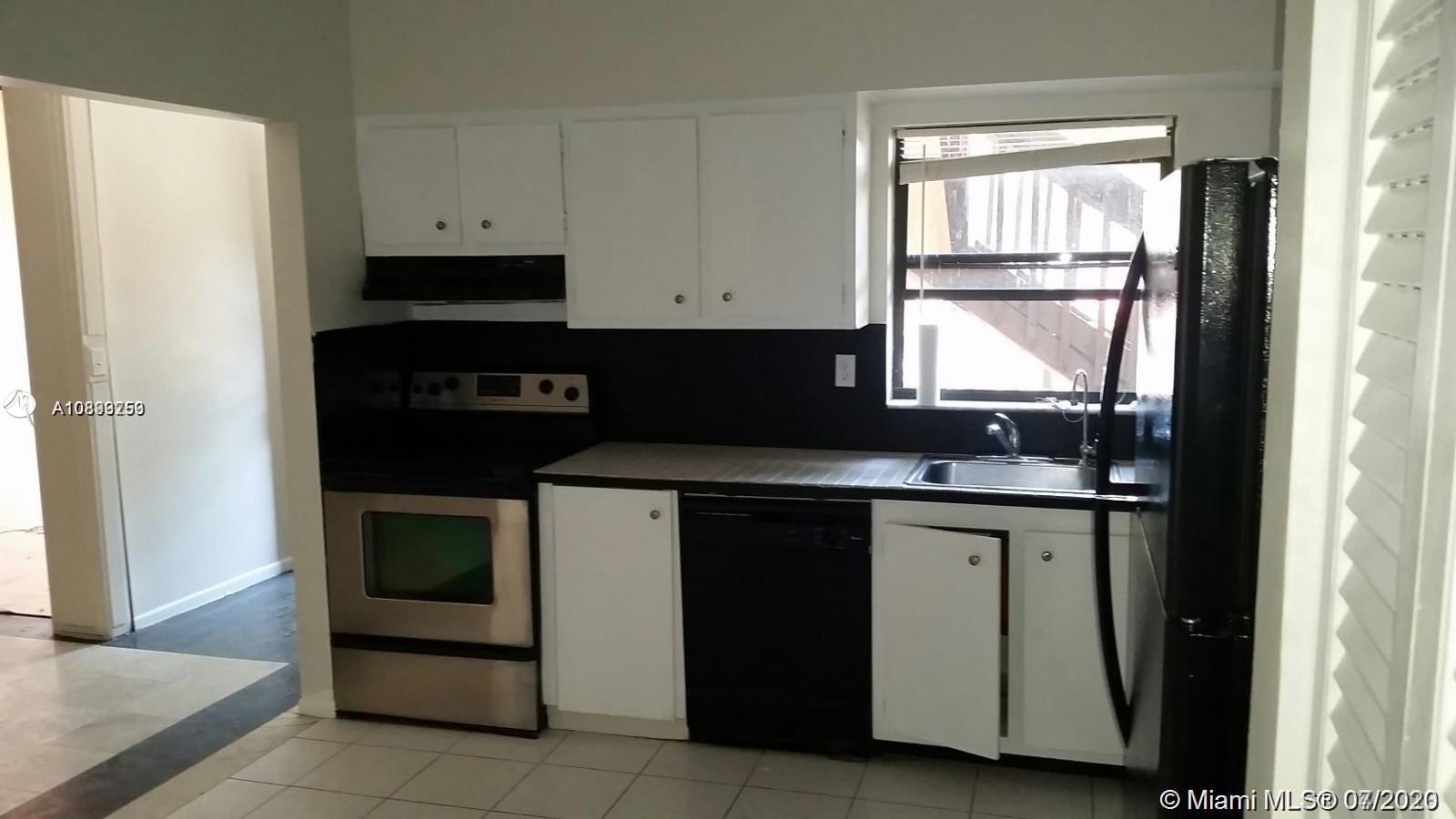 Miami, FL 33179,830 NE 199th St #104A