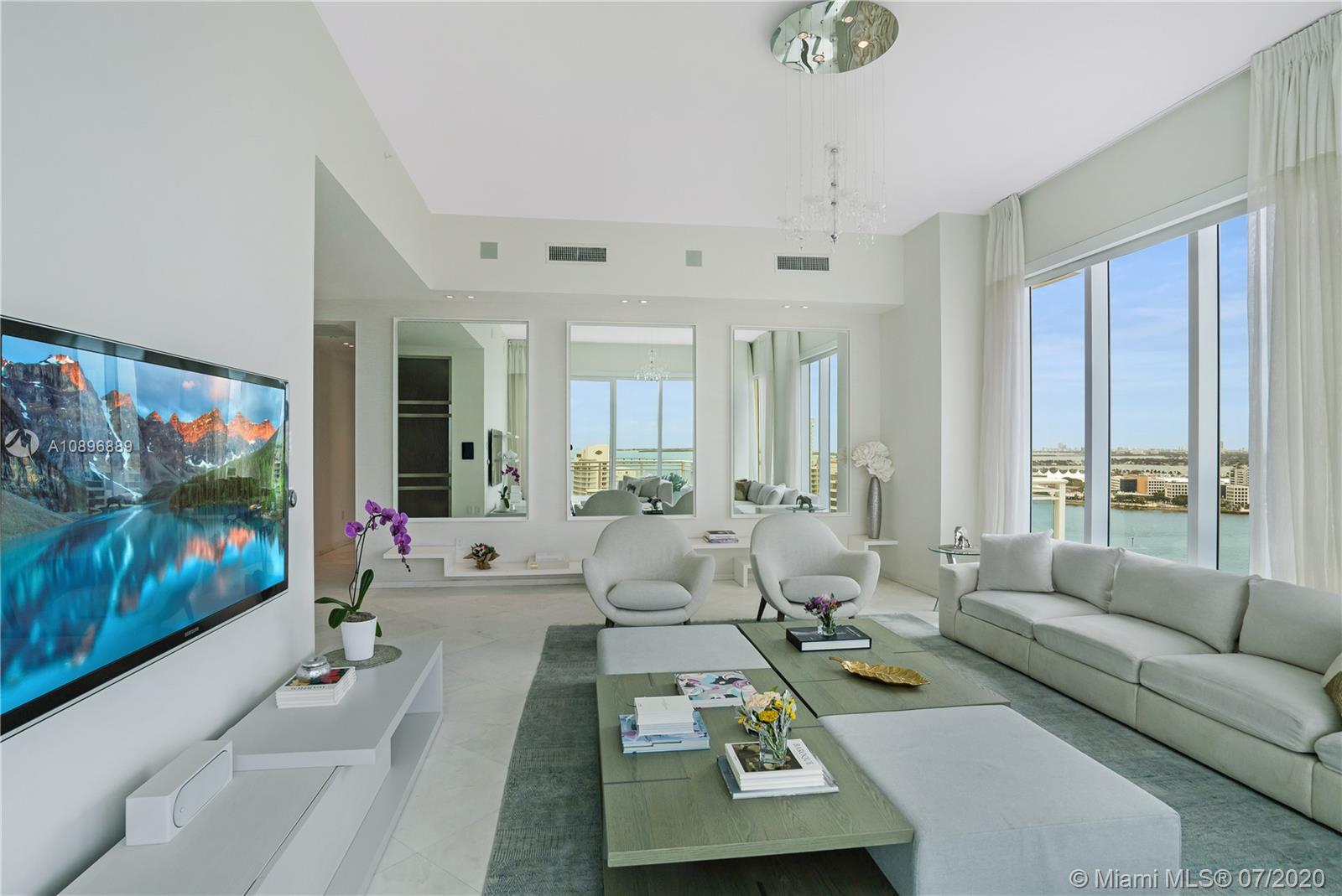 Miami, FL 33131,900 Brickell Key Blvd #2004