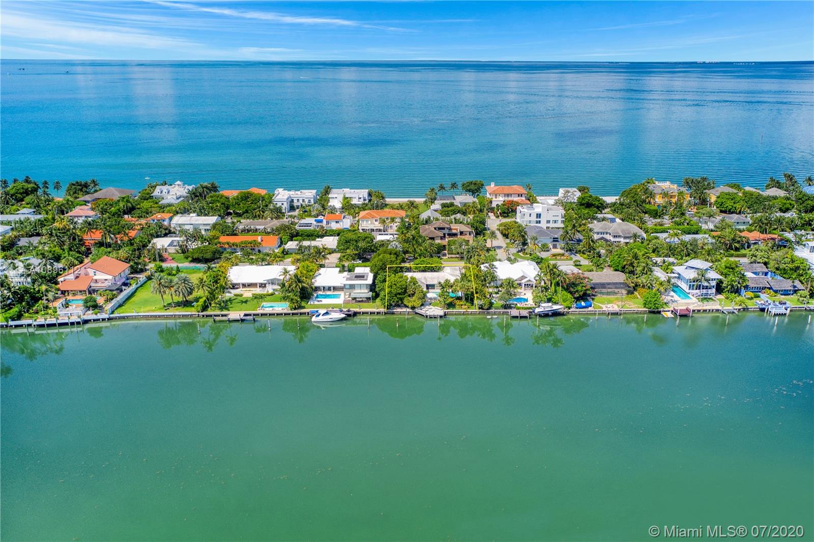 Key Biscayne, FL 33149,611 N Mashta Dr