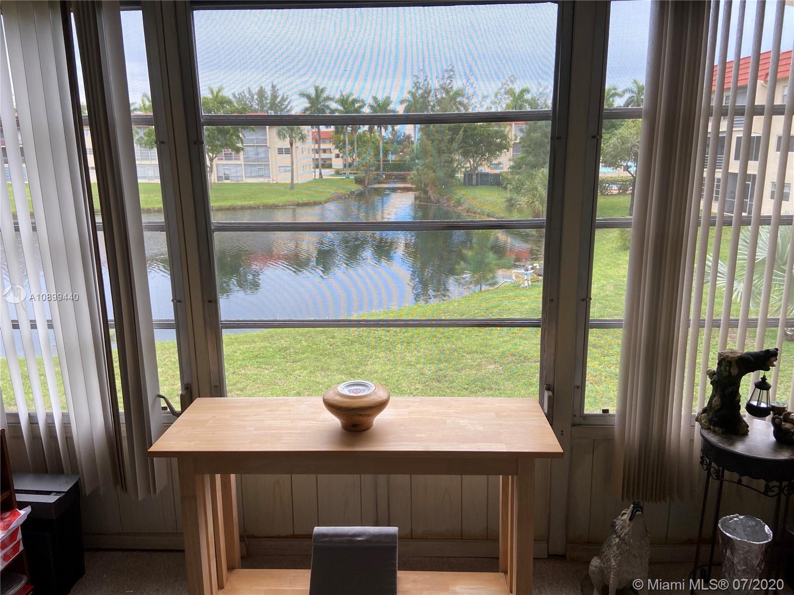 Sunrise, FL 33322,3071 E Sunrise Lakes Dr #204