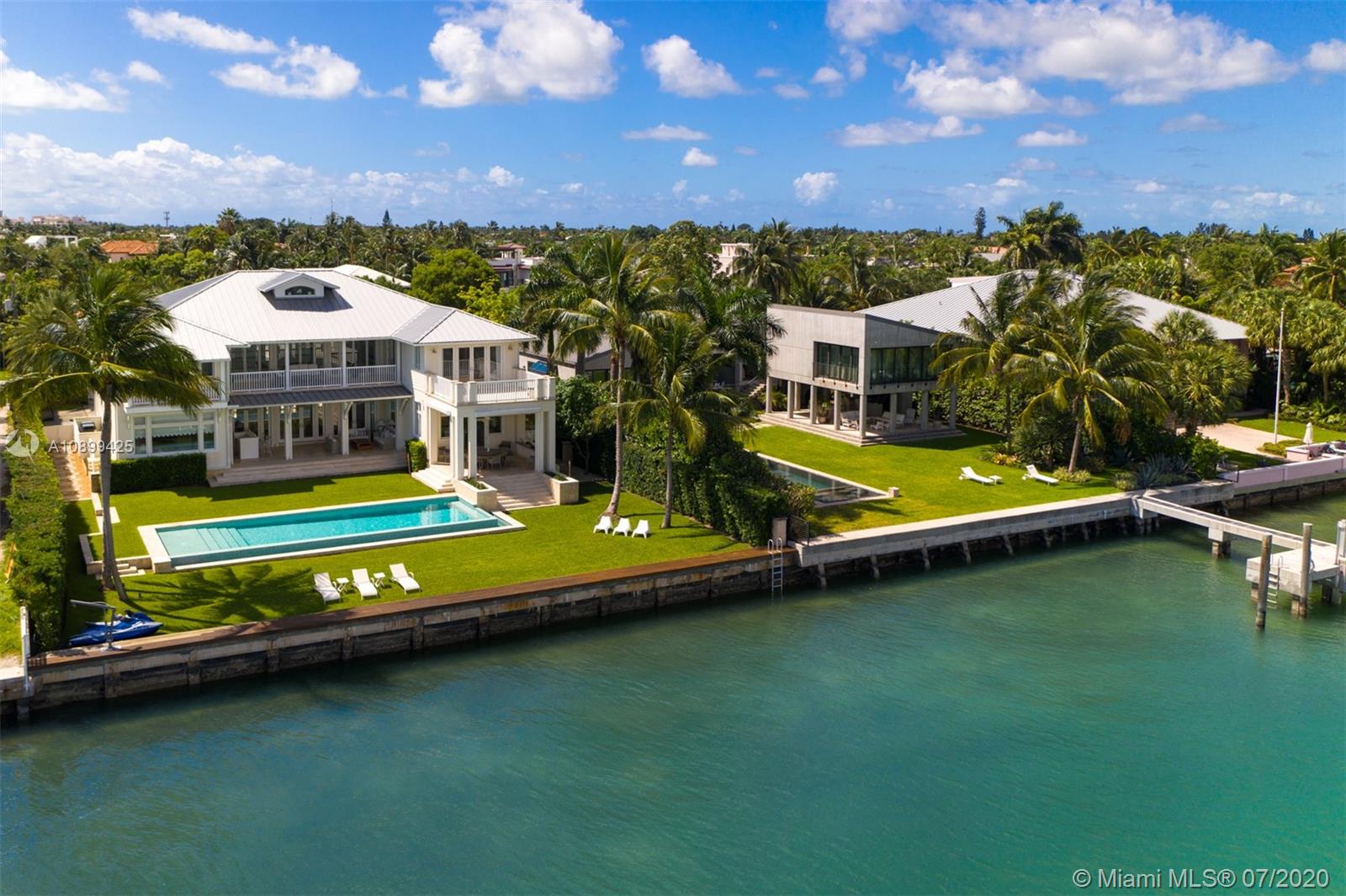 260 Harbor Dr, Key Biscayne, FL 33149