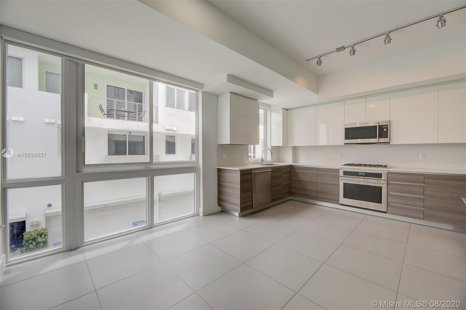 109 N Shore Drive, Miami Beach, FL 33141
