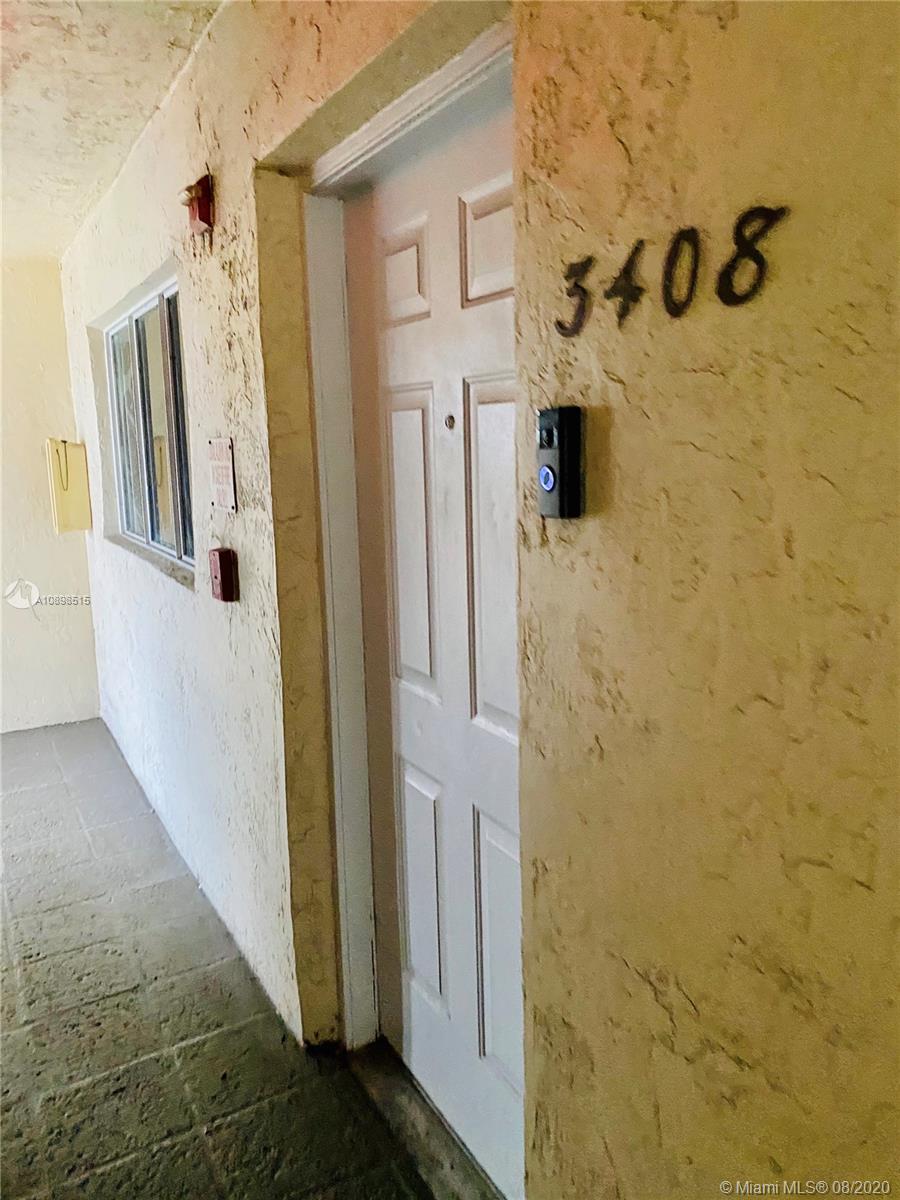 Hialeah Gardens, FL 33018,8851 NW 119th St #3408-3