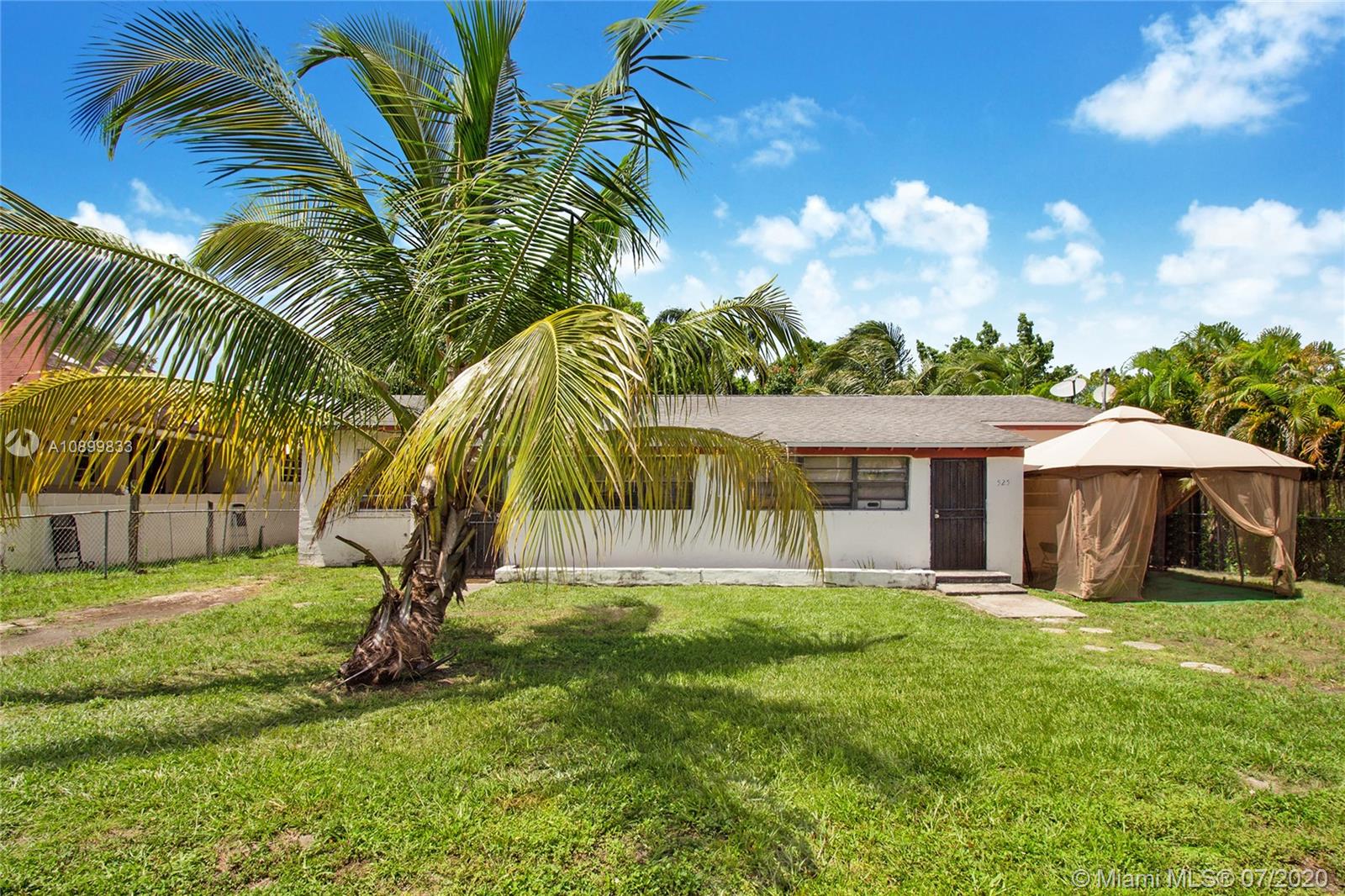 525 NW 91st St, Miami, FL 33150