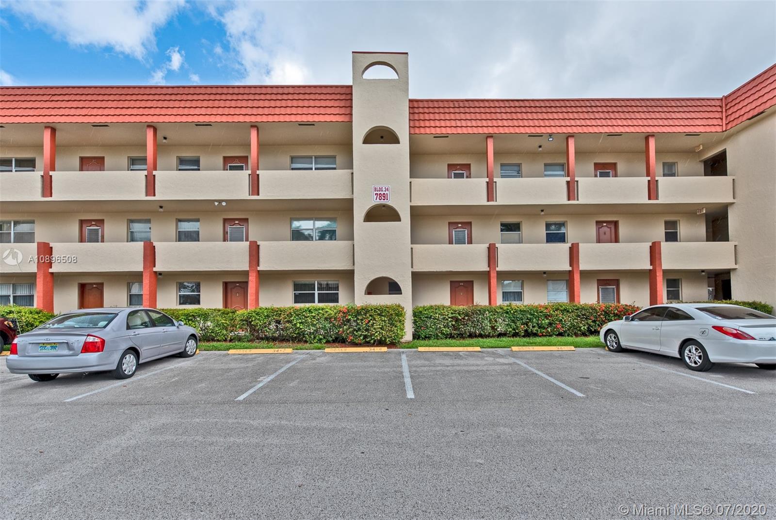 Sunrise, FL 33322,7891 N Sunrise Lakes Dr #303