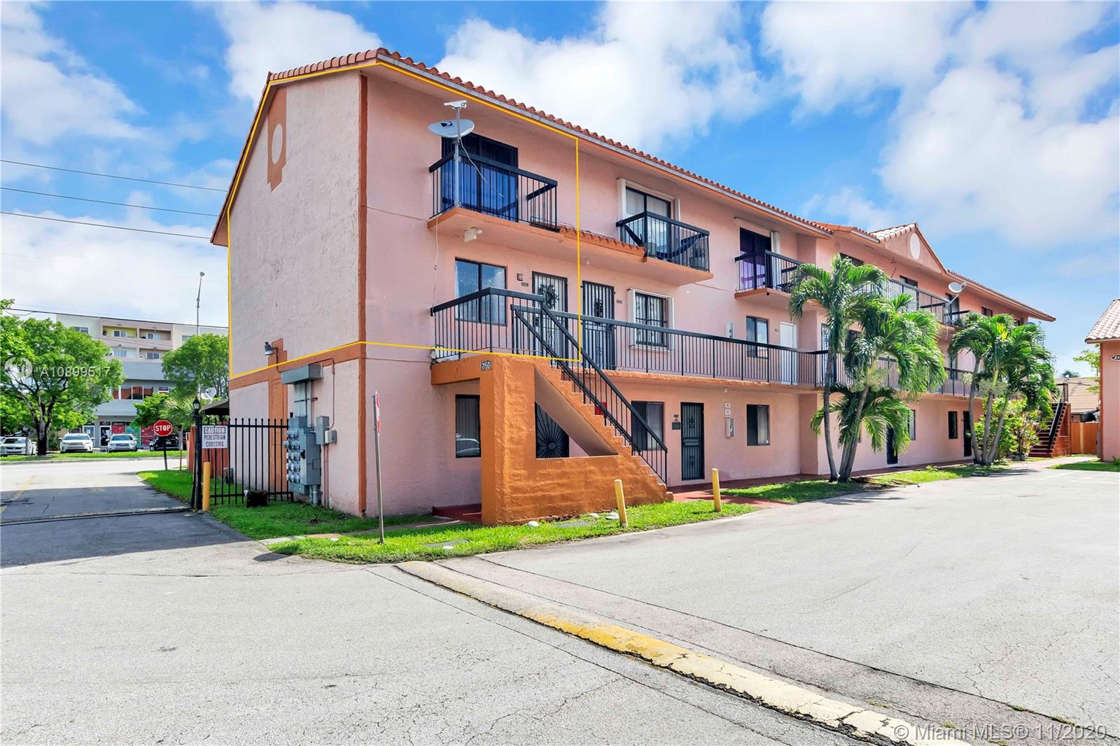 2150 W 60th St #11201, Hialeah, FL 33016