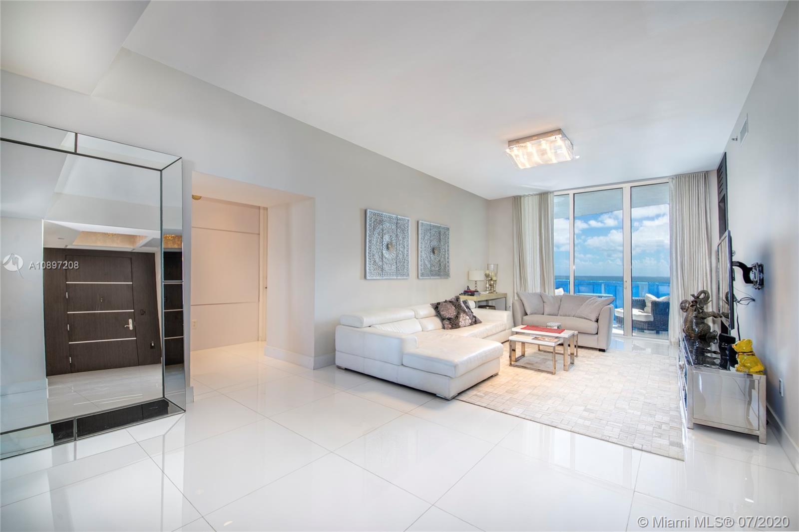 Sunny Isles Beach, FL 33160,15811 Collins Ave #804