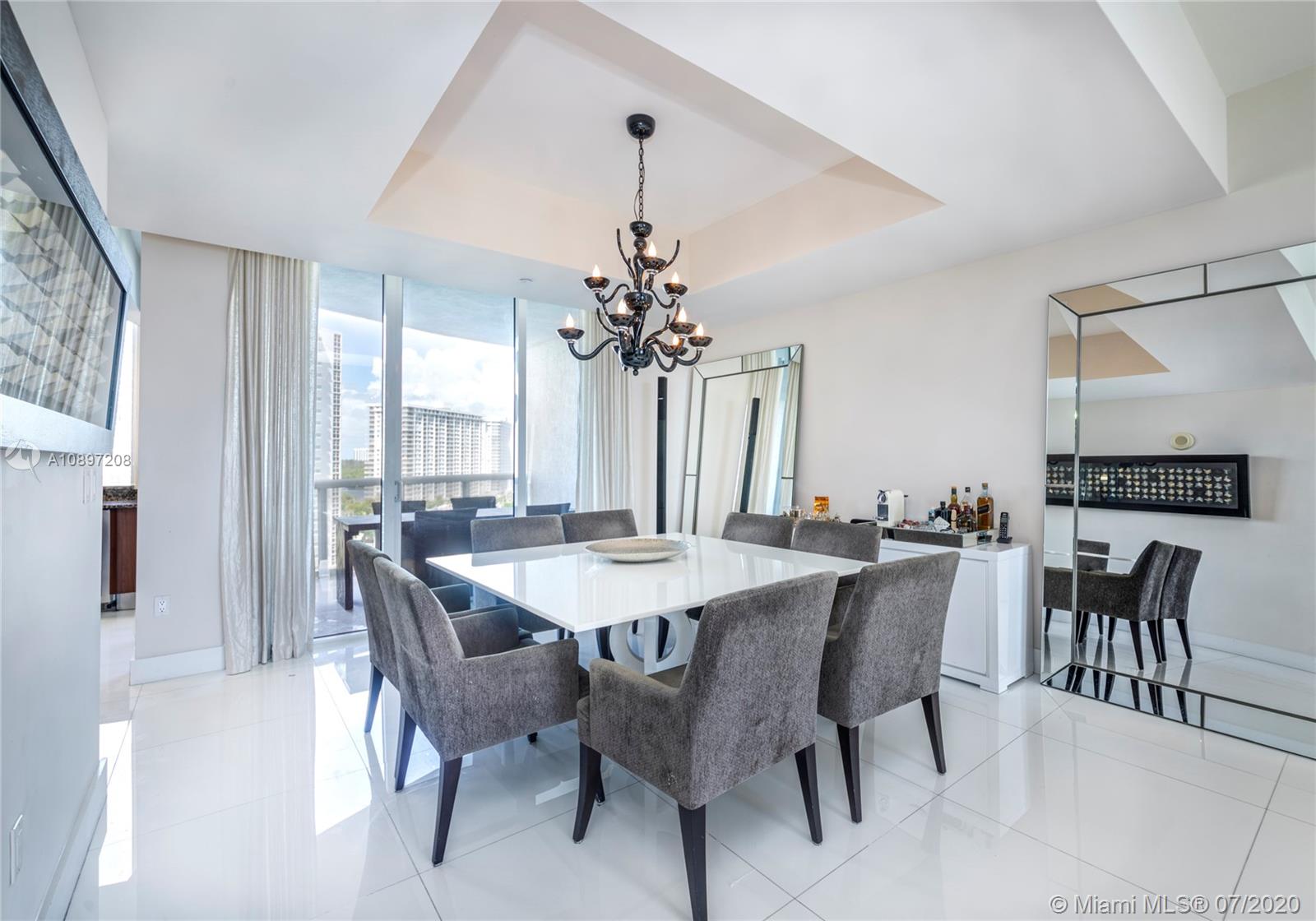 Sunny Isles Beach, FL 33160,15811 Collins Ave #804